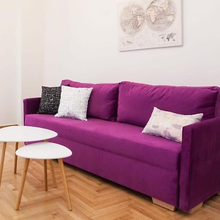 אתונה Contemporary Stylish Apartment Located Near Metaxourgeio Area מראה חיצוני תמונה