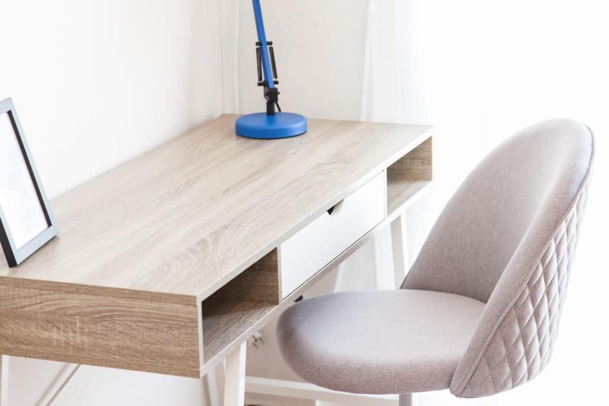 אתונה Contemporary Stylish Apartment Located Near Metaxourgeio Area מראה חיצוני תמונה